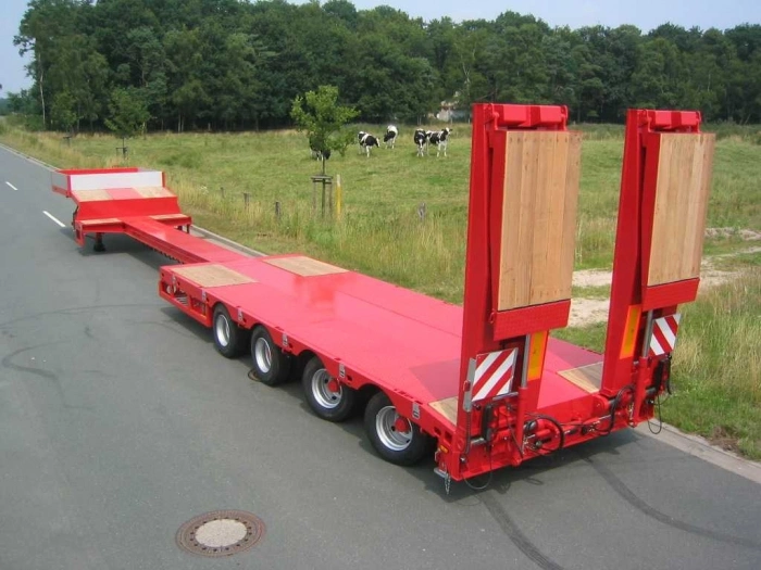 3/4/5 Axles 50 80tons Steering Extendable Drop 4 Axle 16m Lowbed Low Bed Semi Truck Trailer